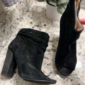 Jessica Simpson Black Peep Toe Heels